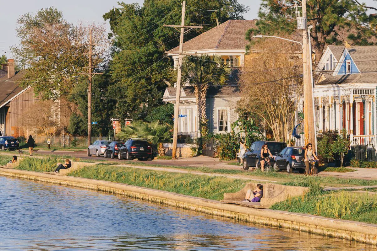 Bayou St. John Waterfront (Moss Street banks), New Orleans