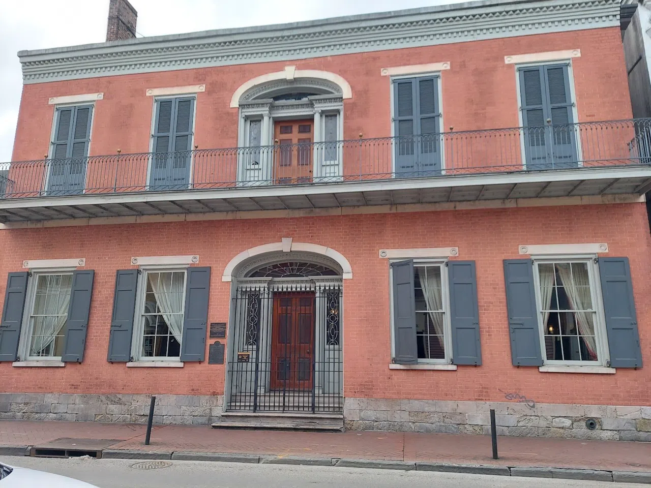 Reading New Orleans Through Its Shotgun Houses and Cottages